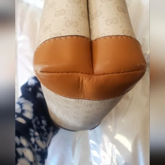 Gucci Supreme Crossbody Euc Vintage - Picture 3 of 10